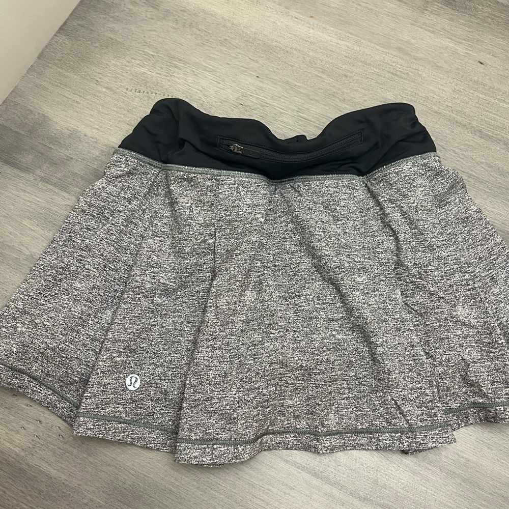 Lululemon Skirt size 4